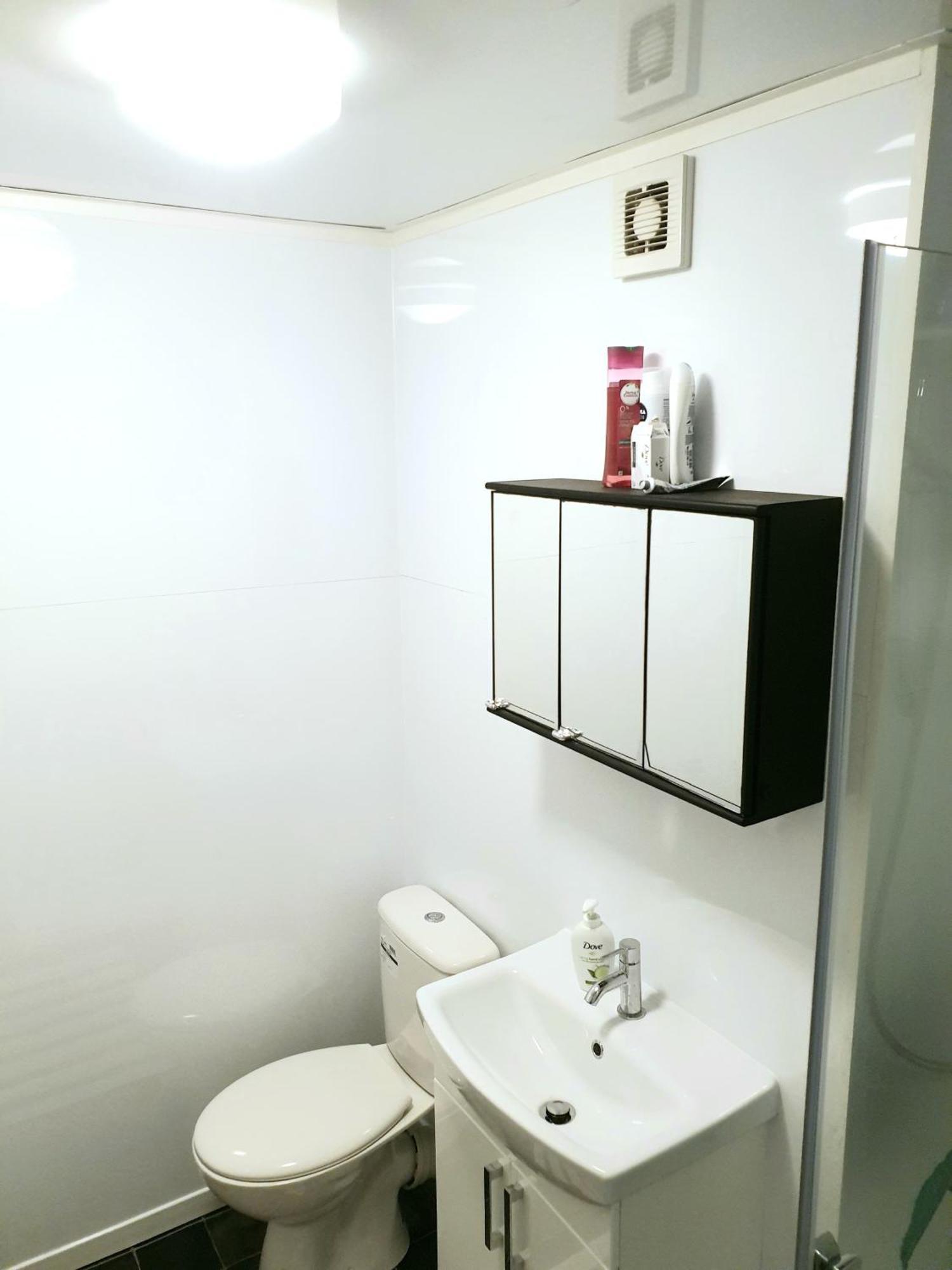 Double Room In Private Apartment Londres Exterior foto